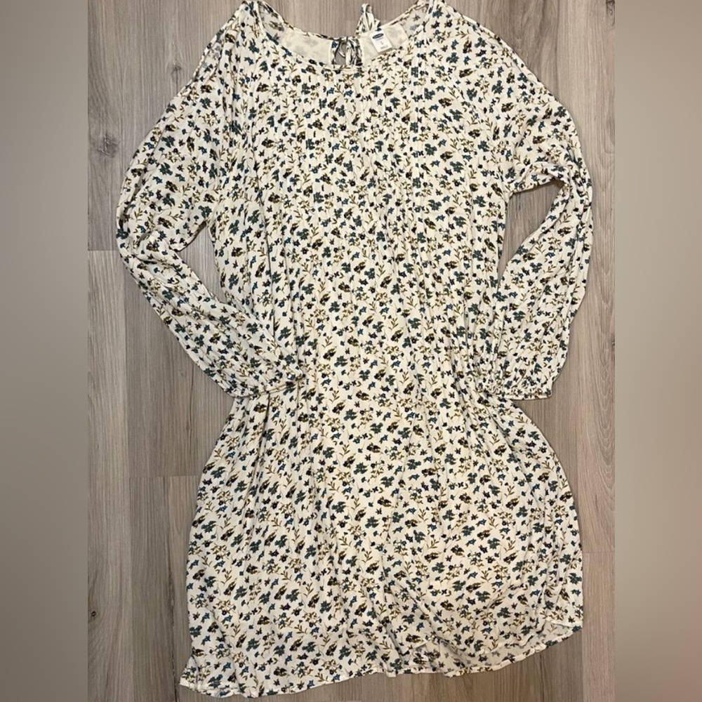 Old Navy White Floral Cold Shoulder Dress